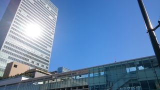 空港のようなバスターミナル