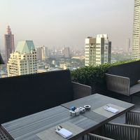 ラウンジアウトサイド