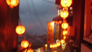 なかなか前に進めないくらい混雑していました