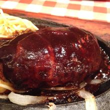 デミグラスソースハンバーグ