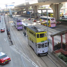 上環駅付近を走るトラム