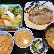 すごいでしょーこのボリューム