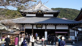 秘仏公開と胎内めぐり