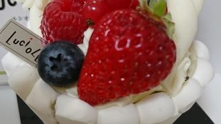 ラブリーな春らしいケーキにニッコリ