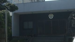 寺っぽくない本堂