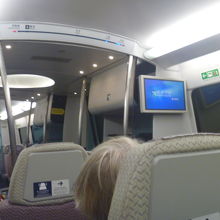 香港駅でチェックインできるのがいい。