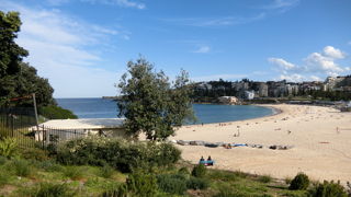 ボンダイビーチから歩きました