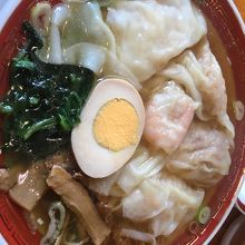 海老ワンタン麺