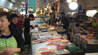 青森にきたらやっぱり、のっけ丼、楽しいですよ。