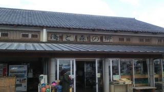 農産物と子供の遊び場