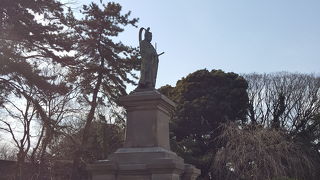 横浜港を見下ろす