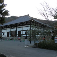 均整の取れた建造物、法堂は美しい。