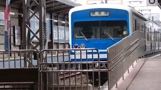 ローカル線ですが、特急も走っています