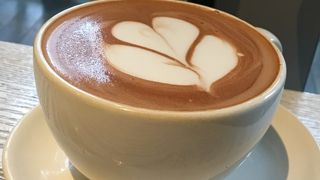 平日でも混みます