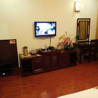 ボーイさんがテレビの使い方を事細かく教えてくれた。