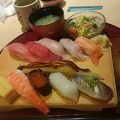 静岡駅ビルパルシェ6階の沼津魚がし鮨で新鮮な魚の鮨
