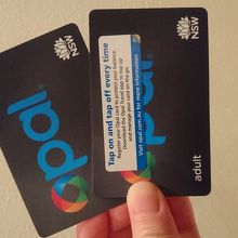 OPALカードは駅などで購入可。