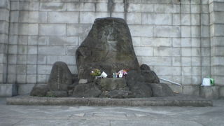 豪州の北部戦域において没せられた方々の慰霊碑が靖国神社傍にあります。