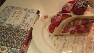 食事もできるフルーツパーラー