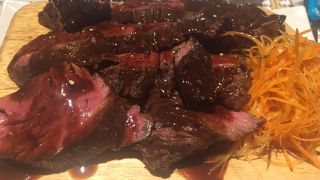 肉盛り合わせボリューム満点です