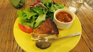 甘すぎないアップルパイ