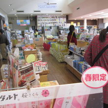 店内売店の様子