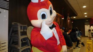 かわいいジョリビーは大人気ですね