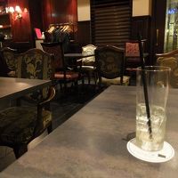 バーでワンドリンク無料