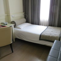 シンプルで清潔な室内。