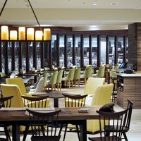 ダイニングのインテリアはストライク