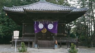 額堂の向かい側に