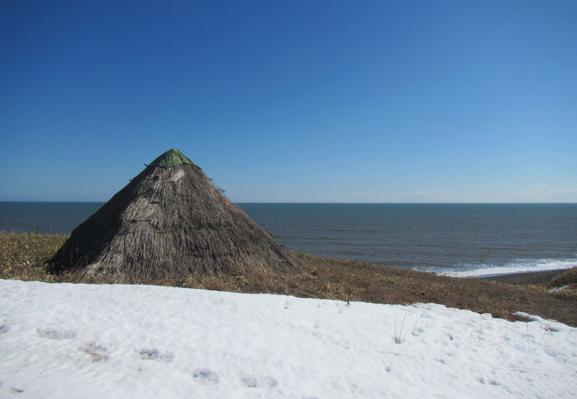 大海原を見渡す高台に