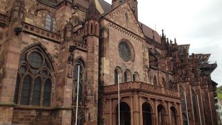 中央駅から歩いて15分ぐらいの距離です