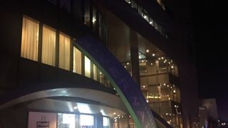 小倉城のそばの複合的商業施設