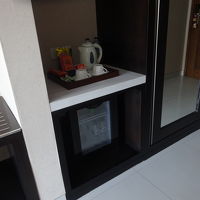 ミニバー（有料）　水はサービス