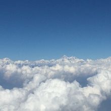 窓からヒマラヤ！まさに世界の屋根。。。