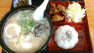 藤崎のラーメン店です