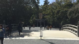 参拝は先に外宮へ！