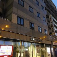 見た目は普通のホテルです。