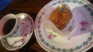 自称、銀座で1番美味しいモンブラン？