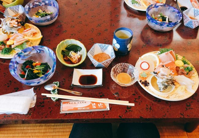 地元の人に連れて行ってもらいました。あまり人に教えたくないお店です。（いい意味で）