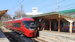 様々な電車が走る楽しい路線