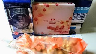 人気商品が1店舗で買え、ANAカードで割引もある「ANA FESTA」