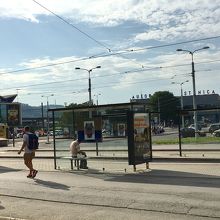 駅前ロータリーから頻発