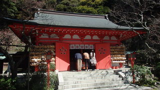 金沢街道を歩き荏柄天神社に寄りました