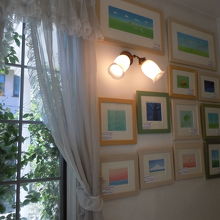 ショップのミニ額絵が素敵で選ぶのに迷いました。