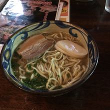 シンプル沖縄そば 紅生姜でサラッと食べましょう おいし！