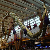 ロビーは春節飾りでした