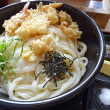 注文した「海鮮天ぷらぶっかけ」