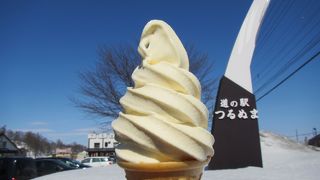 浦臼産の大豆を使った豆腐に豆乳ソフトクリーム